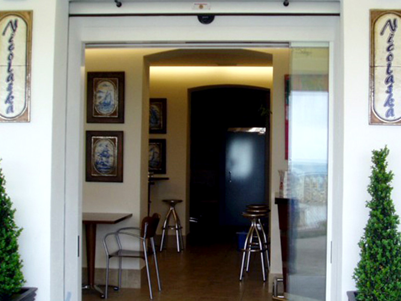 Nikolasa01